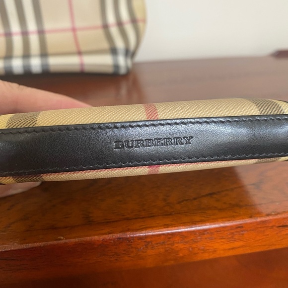 Authentic Burberry Tote and Wallet - Picture 3 of 6